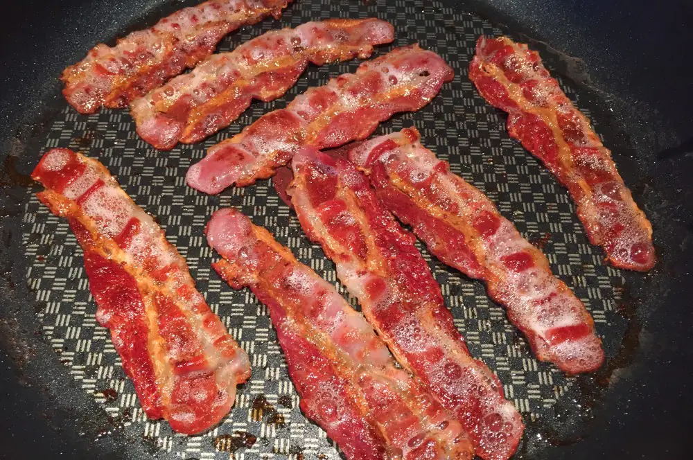 Bacon in der Pfanne